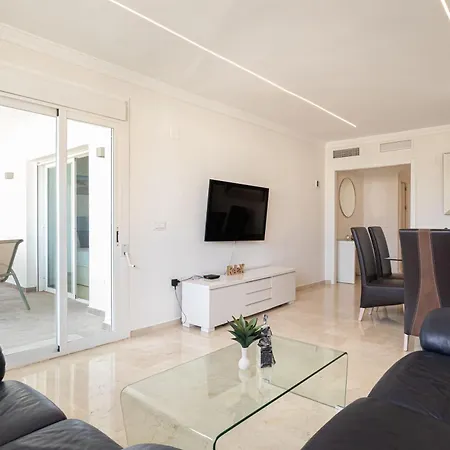Puerto Banus Sea Views L *
